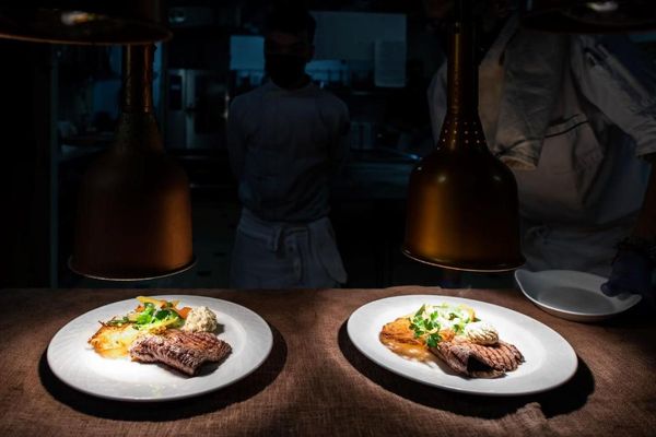 Du Glacier Hotel Meal.jpg